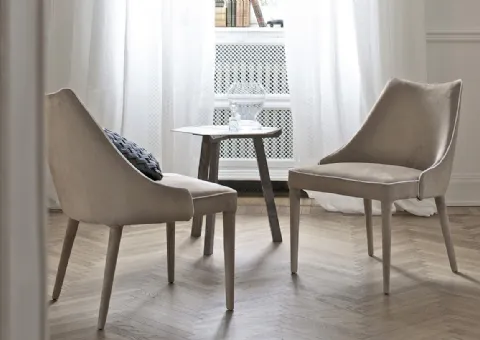 Fauteuil avec structure en acier enduit