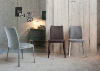 Chaise tissu enduit métallique