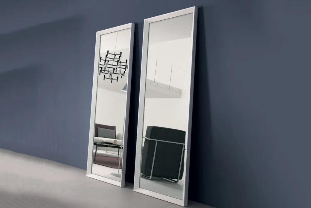 Miroir avec cadre en Allumino