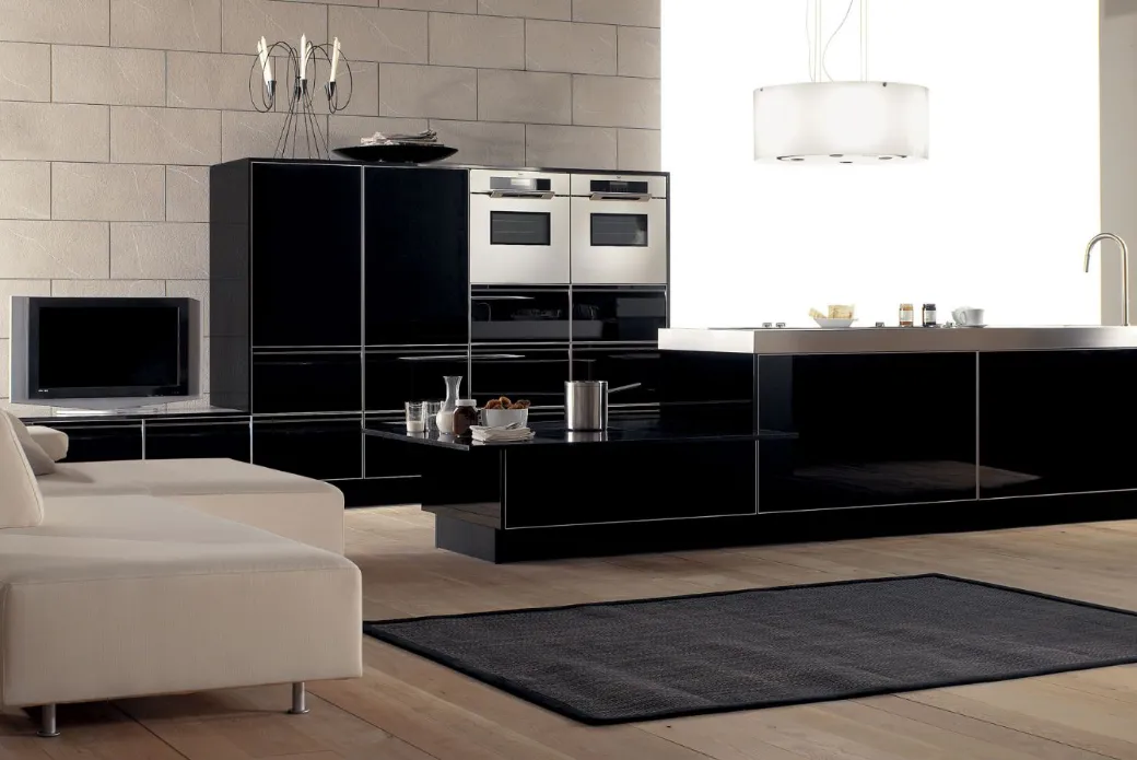 Gloss Black Lacquer Cuisine
