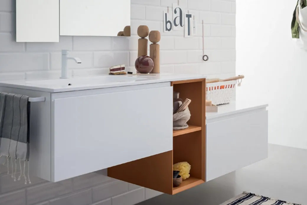Salle de bains avec lavabo mobile intégré