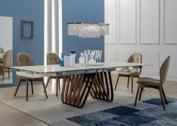 Table avec base en bois et plancher de verre