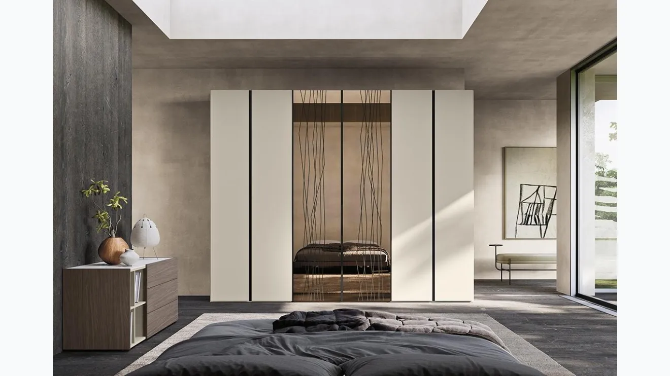 Armoire avec portes battantes laquées et pliantes en verre Comp N20 laqué et en verre de Mobilgam.