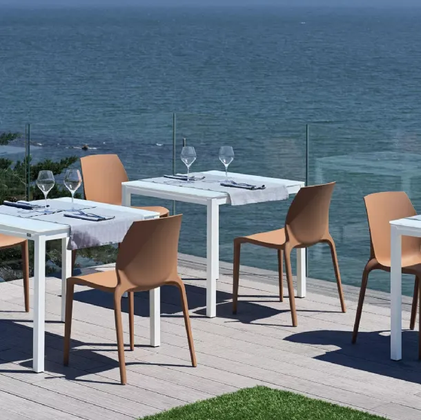 Ecco la traduzione corretta in francese:

**Table Dies