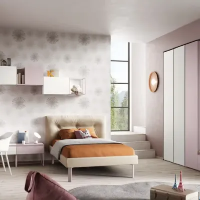 La traduction en français du texte est :
Collection de chambres à coucher mod