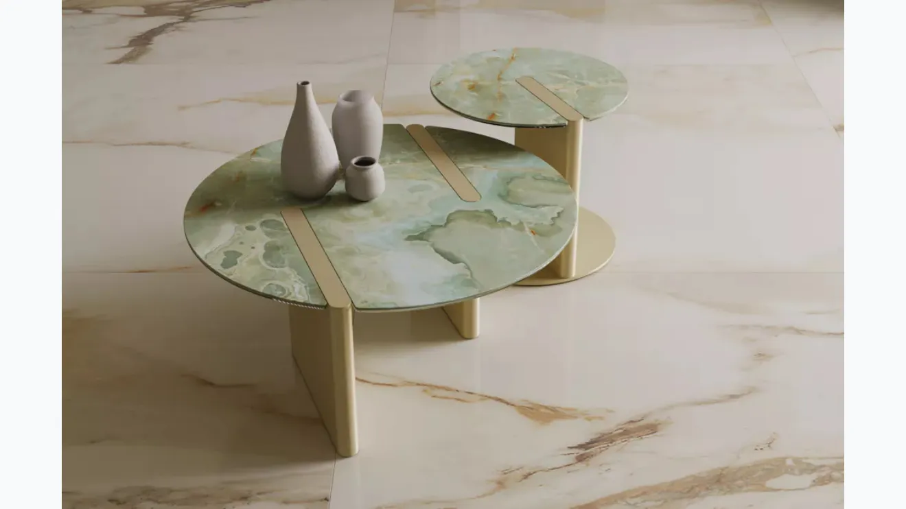 Table basse en SuperMarmo Bolt de Bontempi.