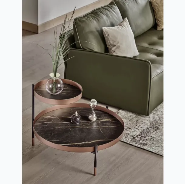 Table basse Planet avec plateaux en SuperMarmo et structure en acier laqué de Bontempi.