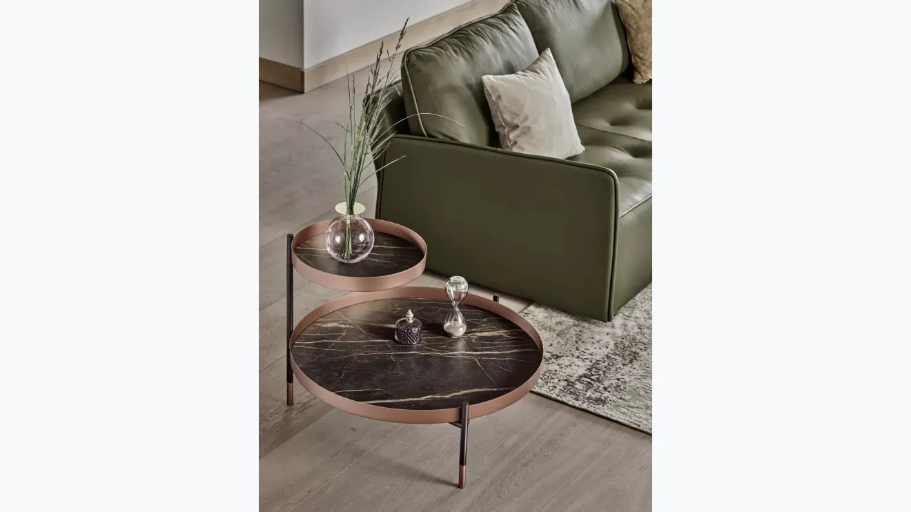 Table basse Planet avec plateaux en SuperMarmo et structure en acier laqué de Bontempi.