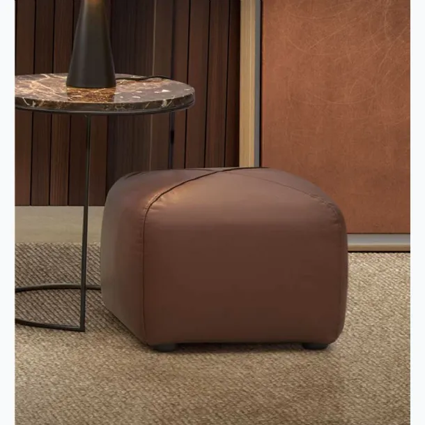 Pouf Teti en cuir de Rosini