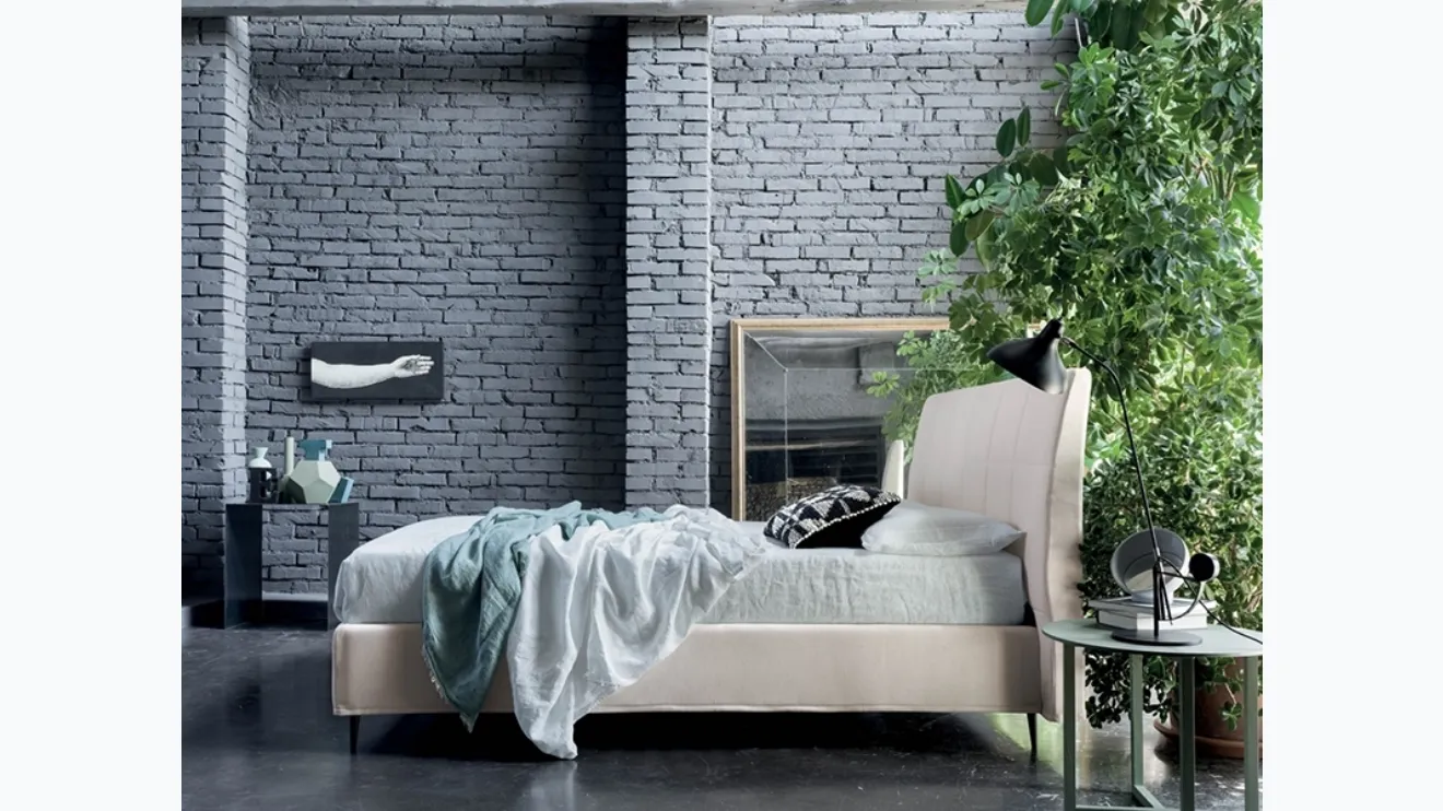 Lit double en tissu avec tête de lit Bali de Rigosalotti