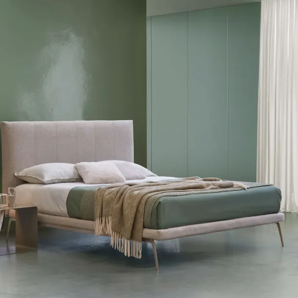 Lit double Gaston de Rosini Night.