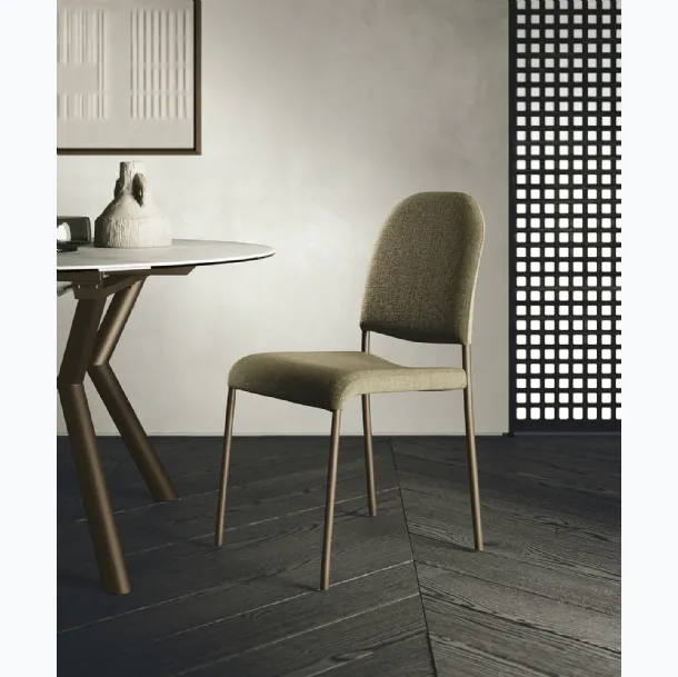 Chaise rembourrée en tissu Gilda de S