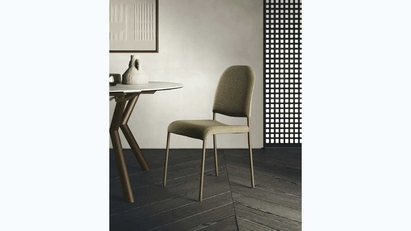 Chaise rembourrée en tissu Gilda de S