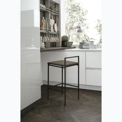 Tabouret en métal avec assise en similicuir July de Sedit