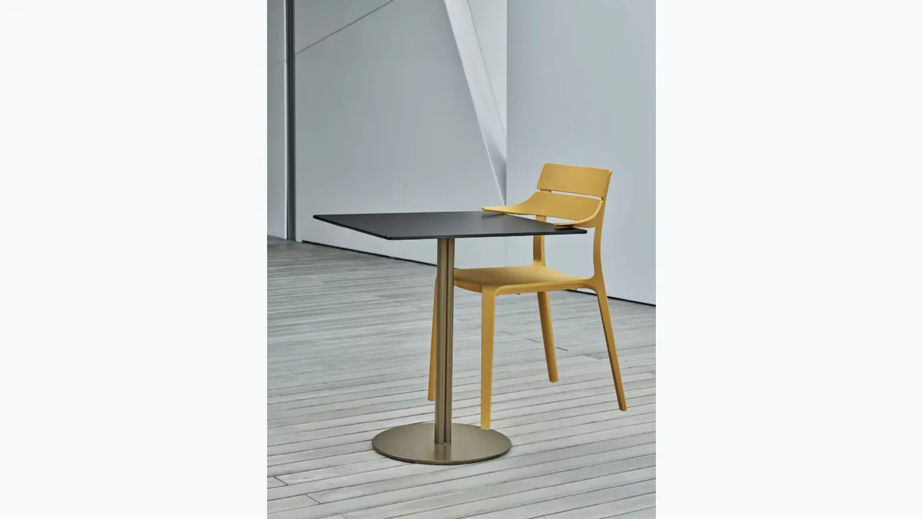 Chaise empilable Rocket de Bontempi