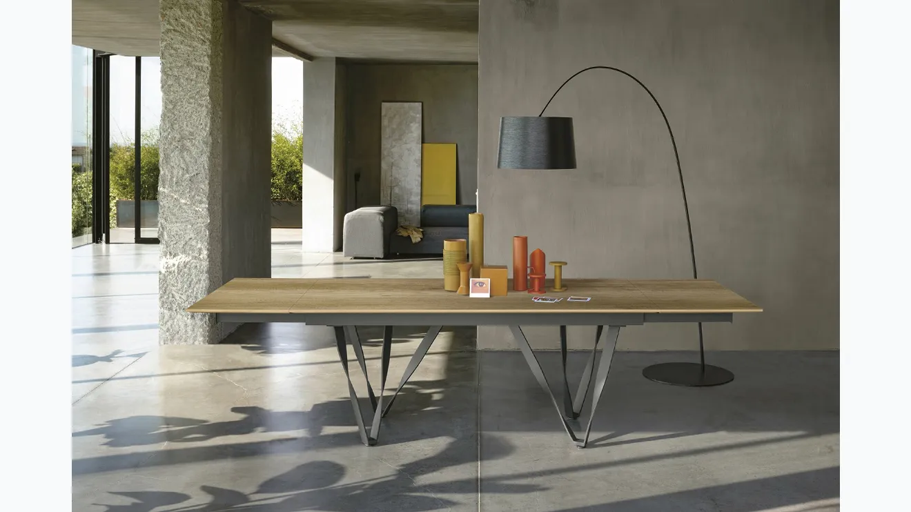 Table extensible Wave en finition chêne noueux de Sedit