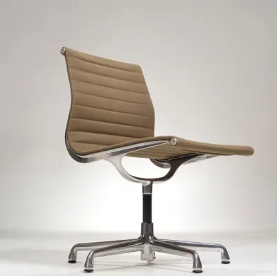 Chaise haute haute couture de Siger