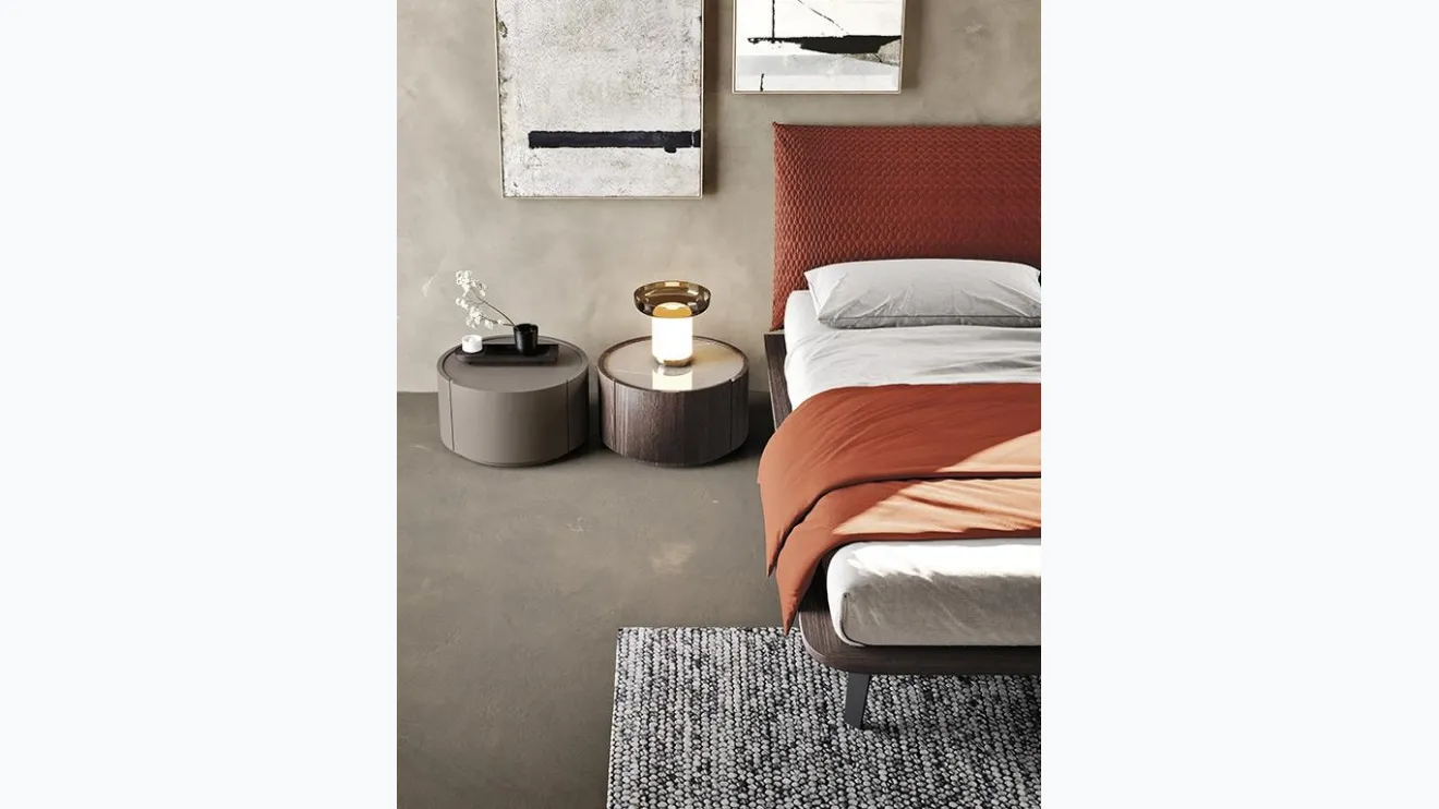 Commode ronde Tolo en bois laqué de Mobilgam.